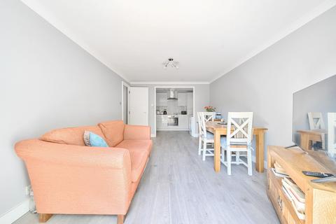 1 bedroom flat for sale, Kingsworthy Close, Kingston Upon Thames, KT1
