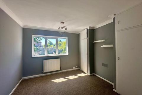 40 Chalcombe Avenue, Northampton, NN2 8JQ