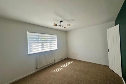 40 Chalcombe Avenue, Northampton, NN2 8JQ