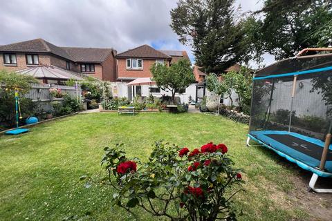 5 bedroom house for sale, Rockingham Avenue, Hornchurch