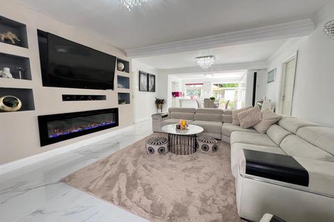 5 bedroom house for sale, Rockingham Avenue, Hornchurch