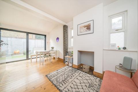 3 bedroom end of terrace house for sale, Mayberry Place, Surbiton KT5