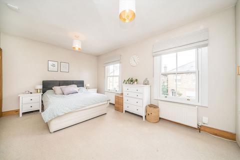 3 bedroom end of terrace house for sale, Mayberry Place, Surbiton KT5
