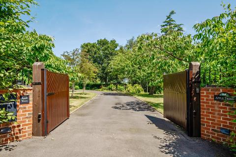 4 bedroom detached house for sale, Apple Trees, Newtown, Martley