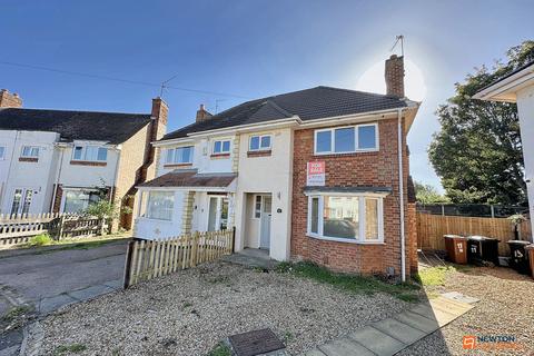 Luddington Road, Walton, Peterborough, PE4