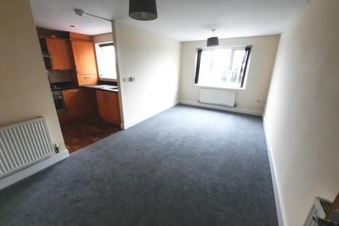2 bedroom flat to rent, Reed Close, Farnworth