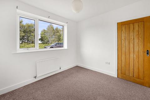3 bedroom semi-detached bungalow to rent, Damian Drive, Newton-Le-Willows, WA12