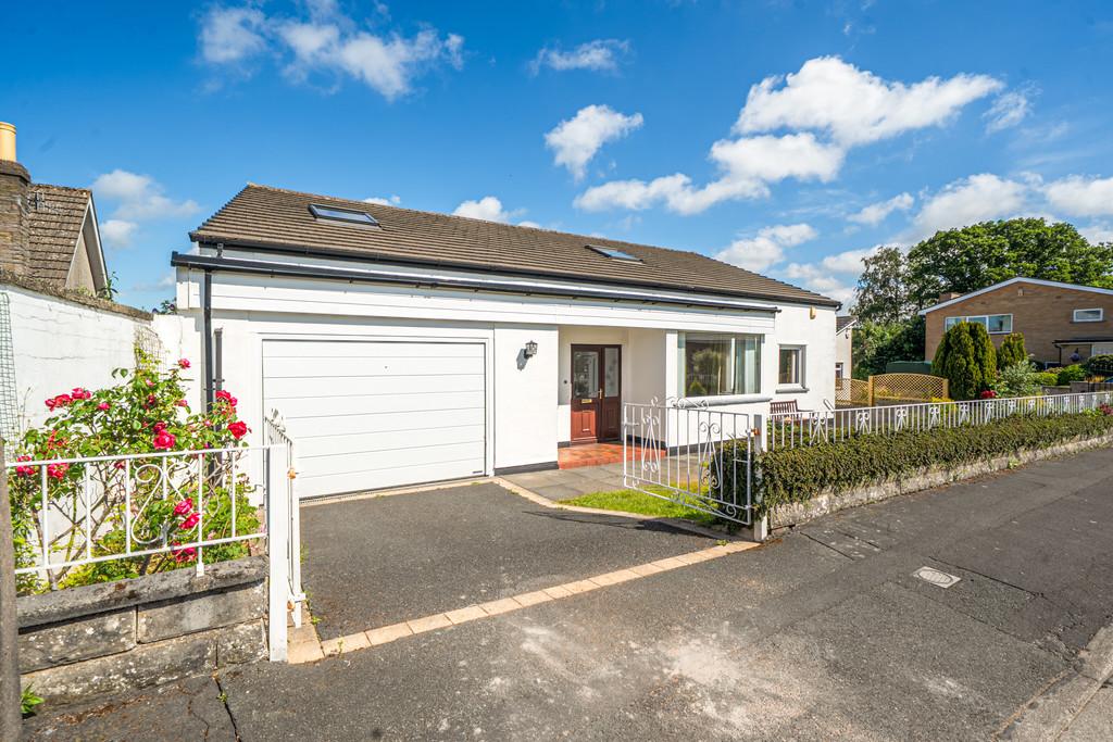 16 Bryn Grove