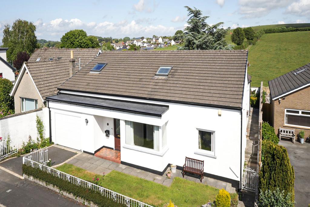 16 Bryn Grove