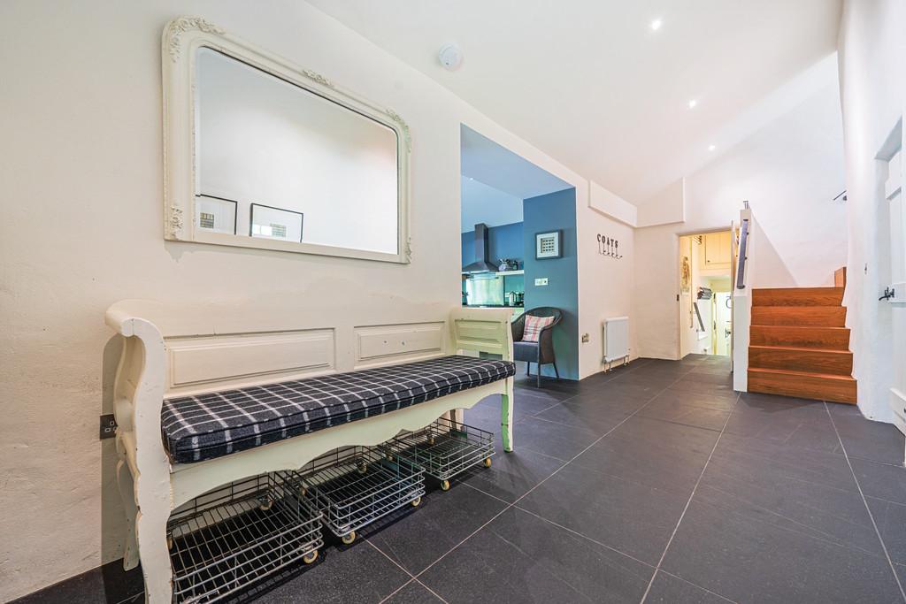 Spacious Entrance Hallway