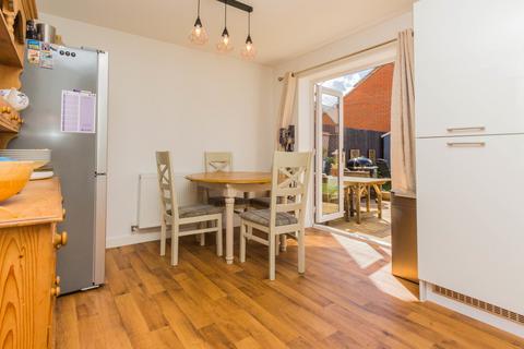 3 bedroom detached house for sale, Junction Way, Kettering NN14