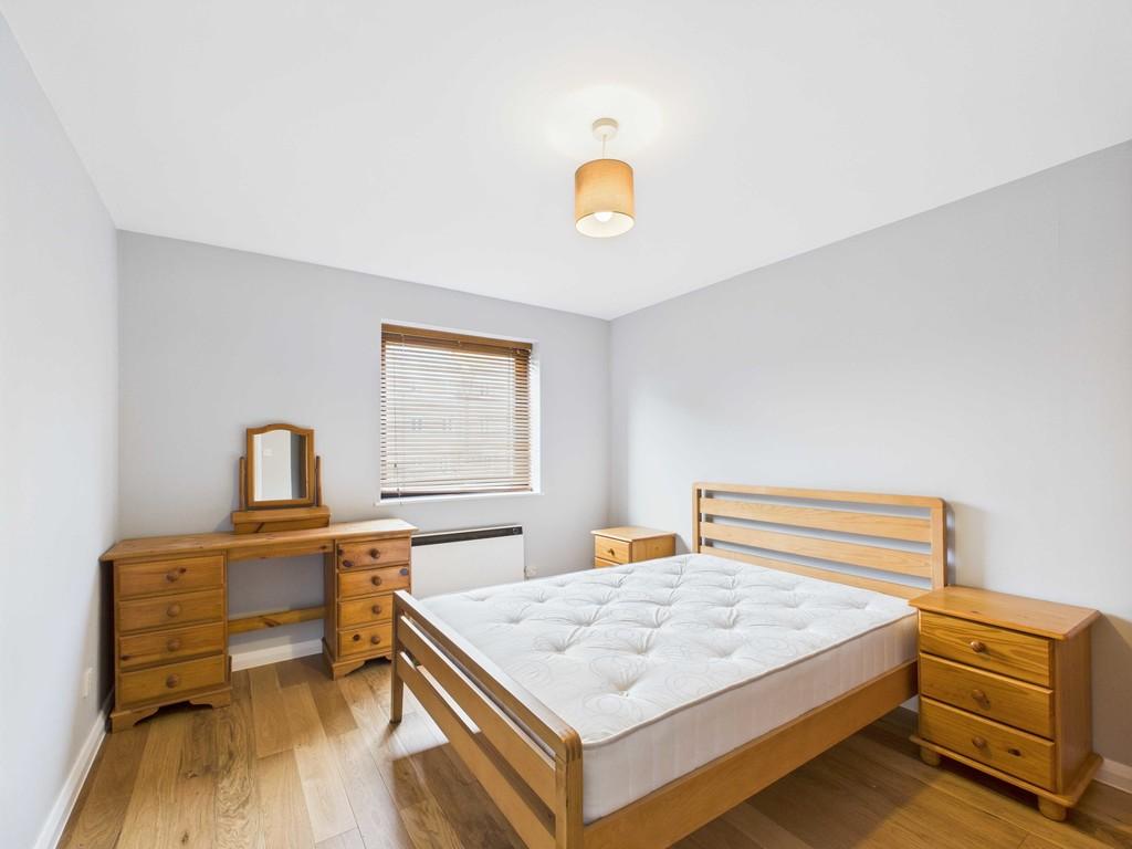 Cam03741 g0 pr0102 still011