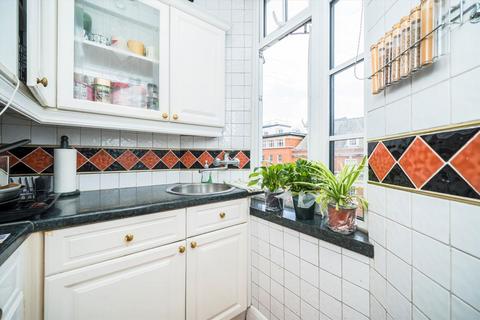 Studio for sale, Upper Woburn Place, London WC1H