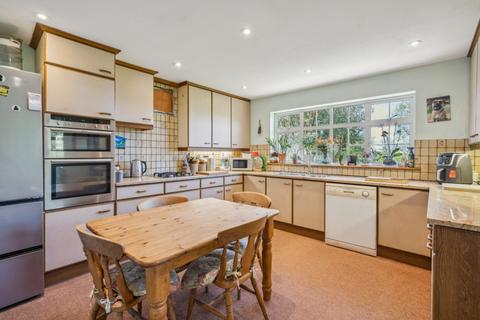 5 bedroom bungalow for sale, Amersham Road, Chalfont St. Giles, Buckinghamshire, HP8