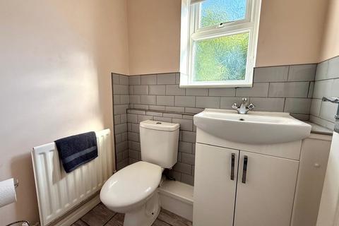1 Hexham Close, Mansfield, NG18 3GR