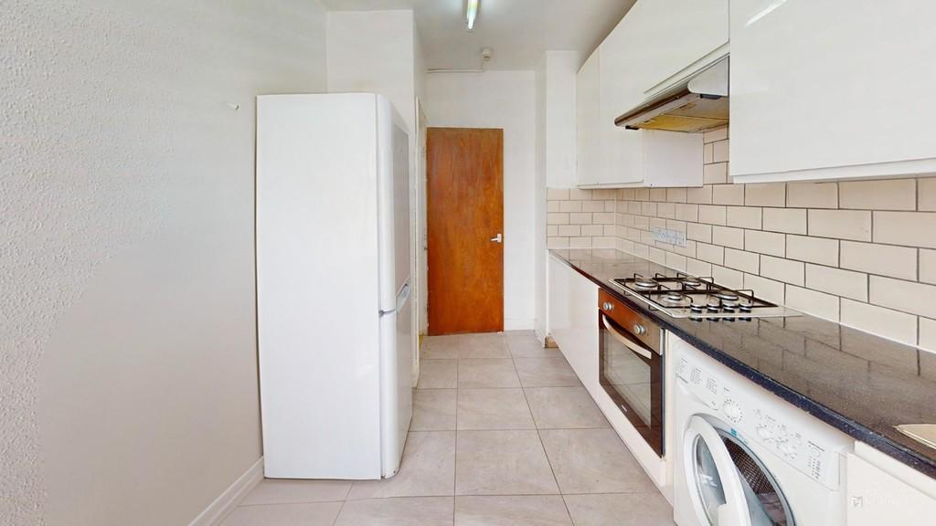1454b-London-Road-Kitchen-Defurnished