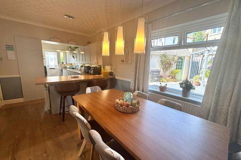 undefined, Thorpe Avenue, Thornton