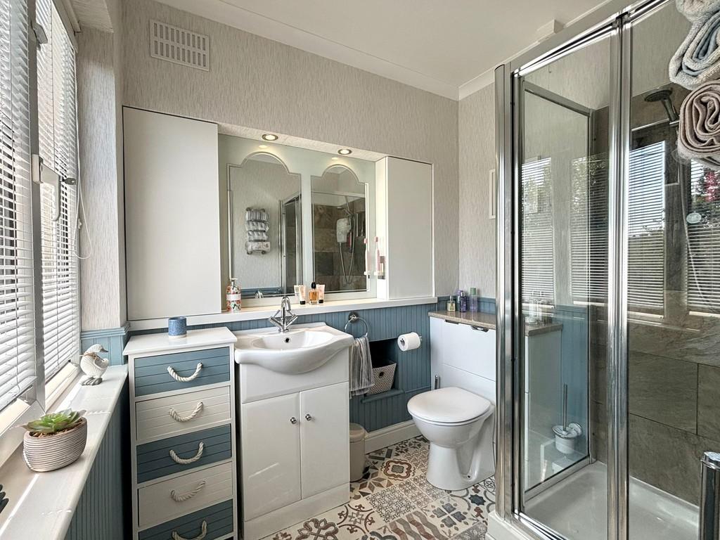 Ensuite