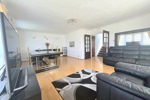 4 bedroom detached house for sale, Bengarth Drive, Harrow
