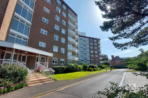 3 bedroom apartment for sale, Elizabeth Court, Grove Road, East Cliff, Bournemouth, BH1