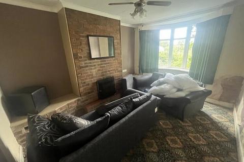 3 bedroom semi-detached house for sale, Saffron Lane, Leicester