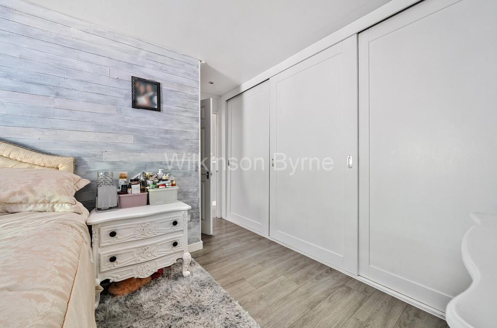 33f7b024-3e22-447c-a2e9-f64438c6e710