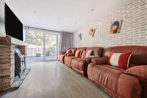 3 bedroom detached bungalow for sale, Cavell Road, Waltham Cross EN7