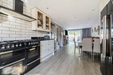 3 bedroom detached bungalow for sale, Cavell Road, Waltham Cross EN7