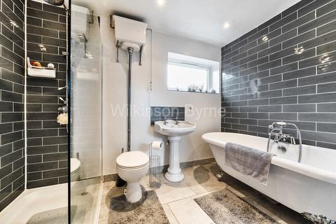 42 Cavell Road, Cheshunt, Waltham Cross, EN7 6JJ