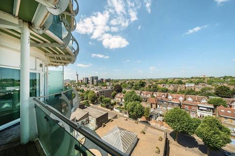 2 bedroom flat for sale, Uxbridge Road, Ealing Broadway, W5