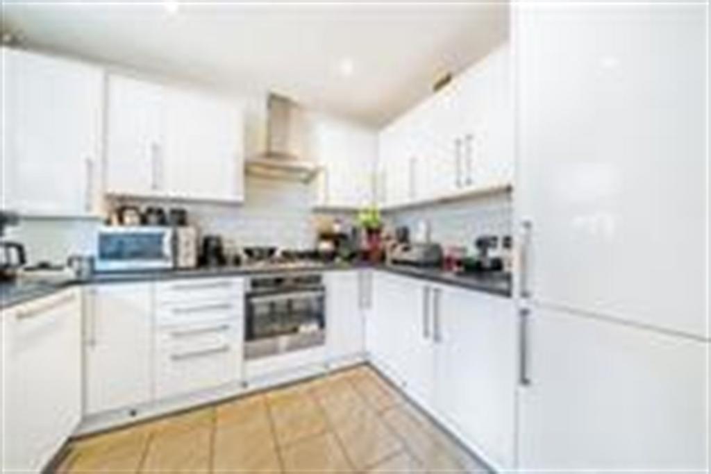 House in London - View 4