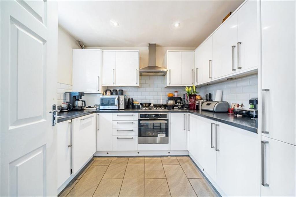 House in London - View 5