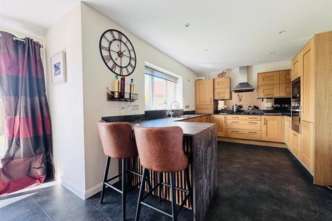 4 bedroom house for sale, Bellflower Close, Houghton Le Spring DH4