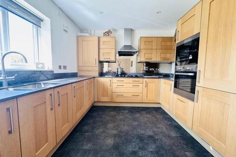 4 bedroom house for sale, Bellflower Close, Houghton Le Spring DH4