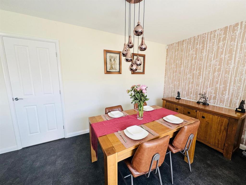 Kitchen Diner Living Area