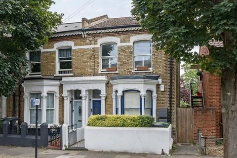 Flat B, 63 Rattray Road, London, SW2 1BB