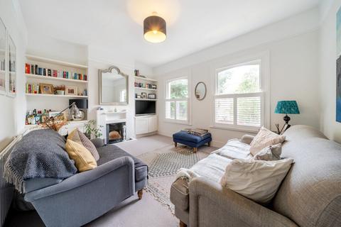 Flat B, 63 Rattray Road, London, SW2 1BB