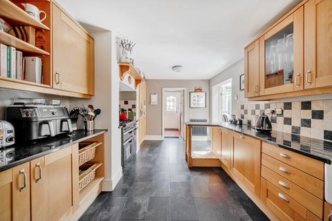 6 bedroom semi-detached house for sale, Baring Road, London, SE12