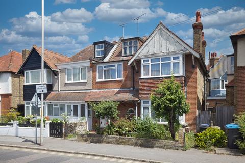 4 bedroom semi-detached house for sale, Queens Road, Broadstairs, CT10