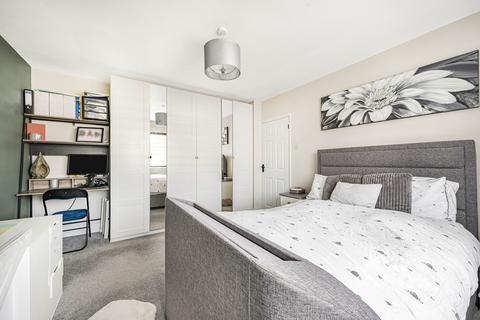4 Brookside, Watlington, OX49 5AQ
