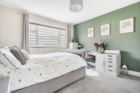 4 Brookside, Watlington, OX49 5AQ