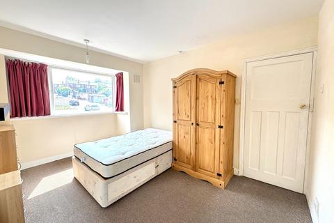 4 bedroom terraced house to rent, Leeds LS2