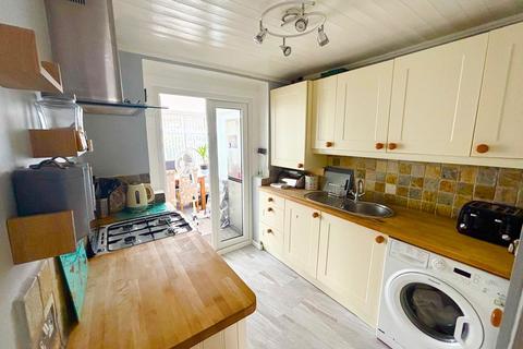 104 Scott Road, Droylsden, Manchester, M43 7UX