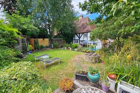 3 bedroom cottage for sale, Old School Lane, Maidstone