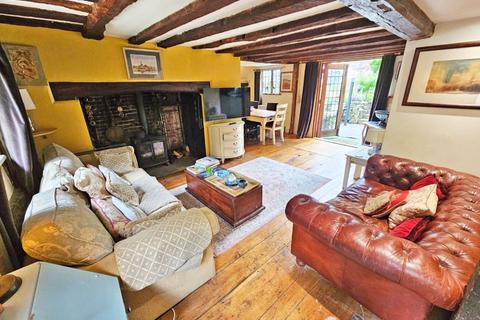 3 bedroom cottage for sale, Old School Lane, Maidstone