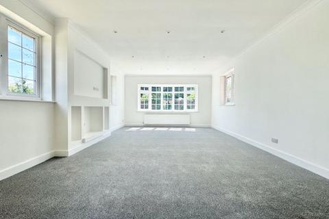 3 bedroom detached bungalow for sale, CHEAPSIDE, WALTHAM