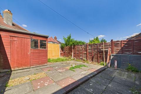 90 Oxbarn Avenue, Wolverhampton, WV3 7HG