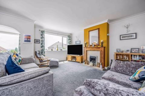 4 bedroom semi-detached house for sale, Woodfield Avenue, Farlington