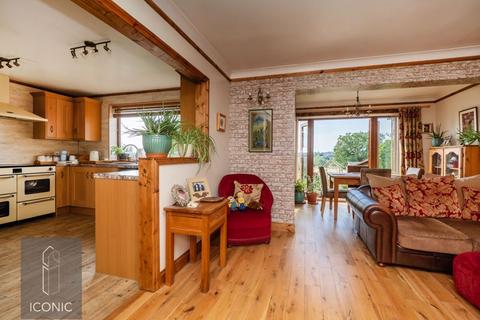 2 bedroom bungalow for sale, Taverham Road, Drayton, Norwich.