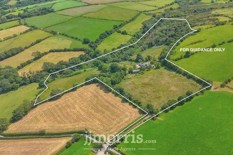 3 bedroom property with land for sale, Crymych